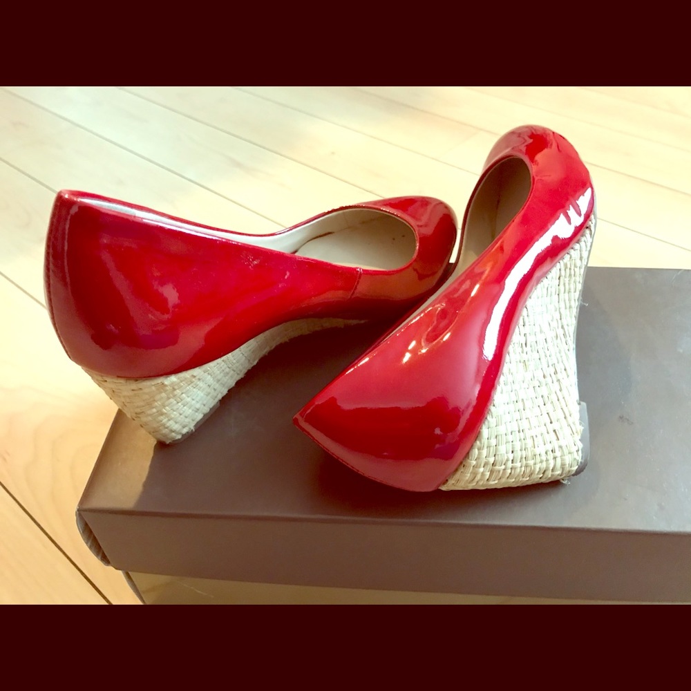 Franco Sarto Artist’s Collection size 5. Red.